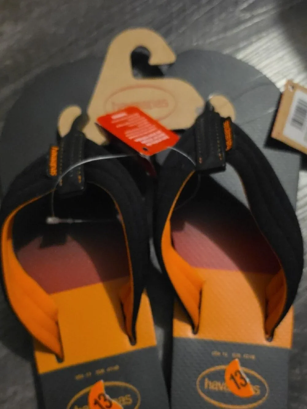 Havaianas image shows